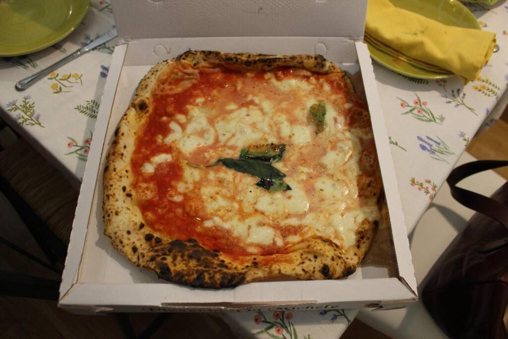Apartament Easy Napoli Duomo Zewnętrze zdjęcie
